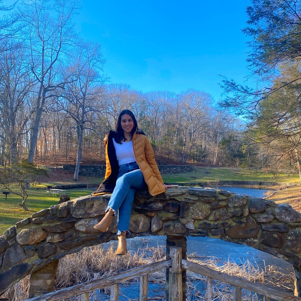 Meet your Posher, Chrystine